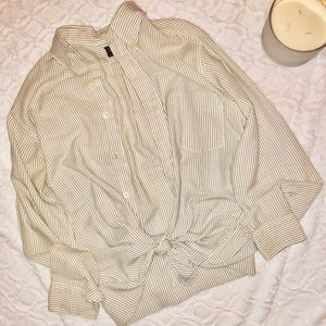 Van Heusen V-Taper Men’s Button Down Shirt